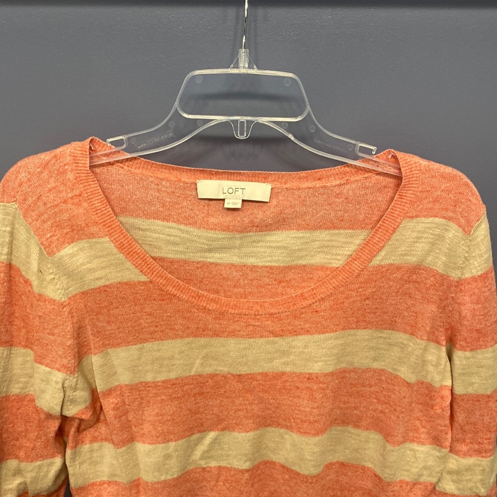 Women’s Loft Sweater Size Medium
